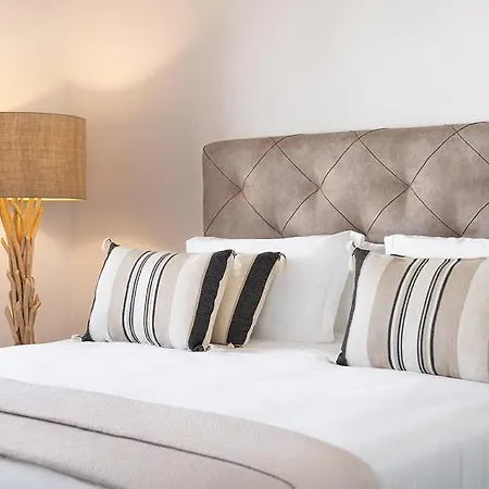 Eleven Boutique House And Garden