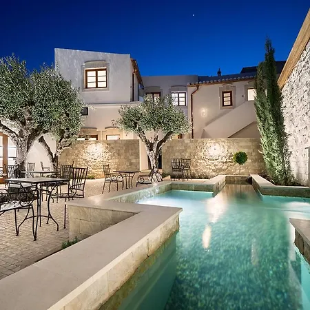 Eleven Boutique House And Garden Bed & Breakfast Boliqueime
