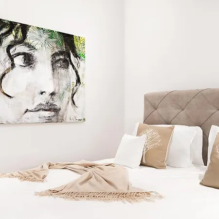 Eleven Boutique House And Garden *